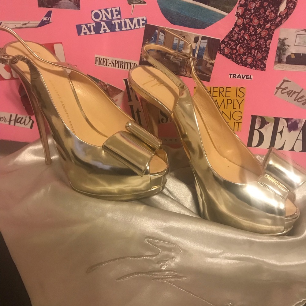COPY - Metallic Gold Giuseppe Zanotti